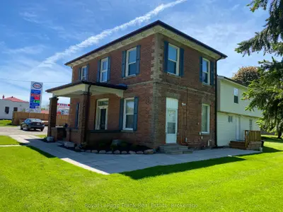 859 Dundas Street W 9, Whitby, On L1n 2n6