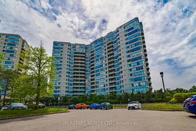 160 Alton Towers Circle 1813, Toronto E07, On M1v 4x8