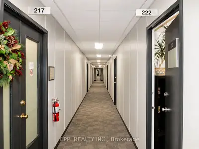650 King Street E 208, Oshawa, On L1h 1g5