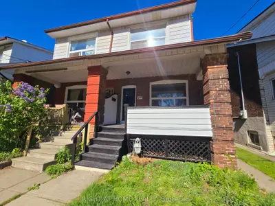 685 Greenwood Avenue Upper, Toronto E03, On M4j 4b6