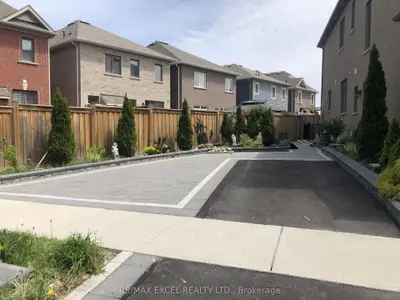 13 Kilmarnock Crescent Bsmt # 2, Whitby, On L1p 0e8