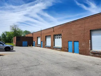 2220 Midland Avenue 73ap, Toronto, On M1p 3e6