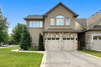 14 Glenview Road, Clarington, On L1e 2h9