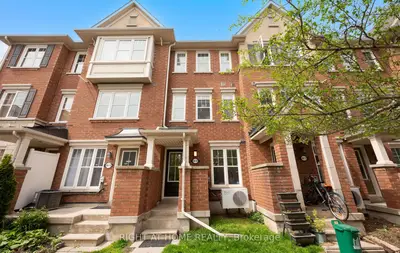 50 Mendelssohn Street 12, Toronto E04, On M1l 0g8