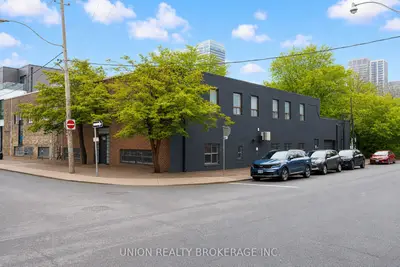 186 Munro Street, Toronto, On M4m 2b9