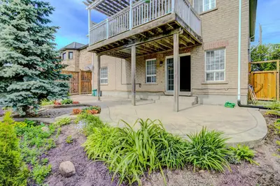 366 Old Harwood Avenue Lower Level, Ajax, On L1t 4k7