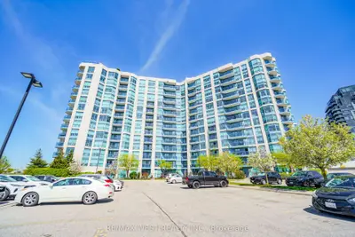 340 Watson Street W 216, Whitby, On L1n 9g1
