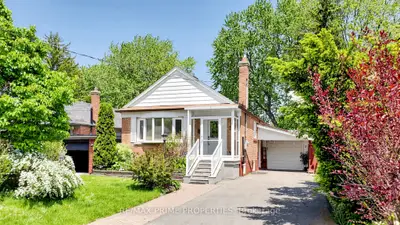 3 Timgren Drive, Toronto E04, On M1r 3r4
