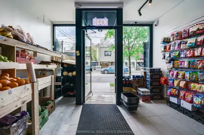 964 Kingston Road, Toronto, On M4e 1s7