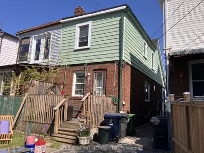 2461 Gerrard Street E, Toronto, On M4e 2g3