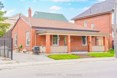 136 Celina Street, Oshawa, On L1h 4n5