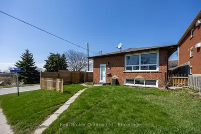 324 College Avenue, Oshawa, On L1j 1s1