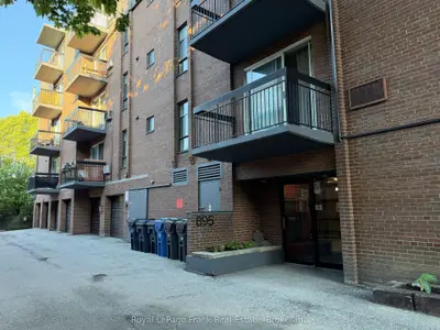 895 Kennedy Road 402, Toronto, On M1k 2e9