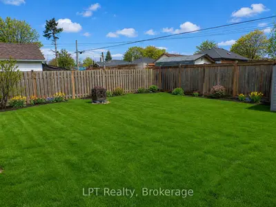 256 Farewell Street, Oshawa, On L1h 6l9