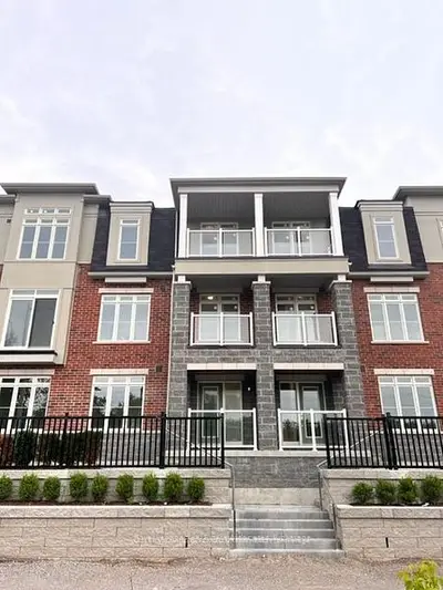 2540 William Jackson Drive 204, Pickering, On L1x 0e4