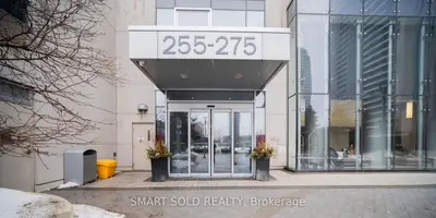 275 Village Green Square 2918, Toronto, On M1s 0l8