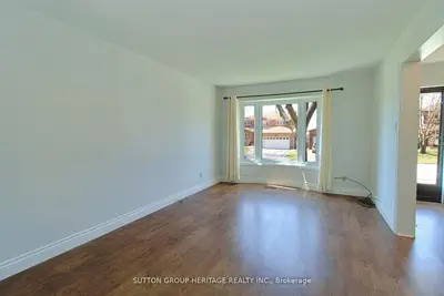 159 Melissa Crescent, Whitby, On L1n 8g6