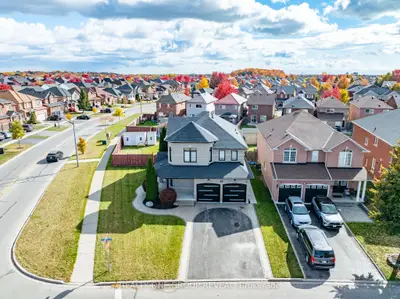 1 Bridgid Drive, Whitby, On L1p 1t7