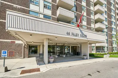 44 Falby Court 909, Ajax, On L1s 3l1