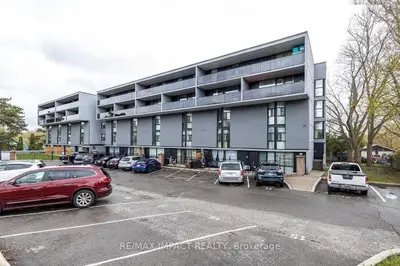 454 Centre Street 412, Oshawa, On L1h 4c2