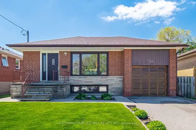 Detached in Toronto
