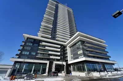 Condo Apartment in Pickering
