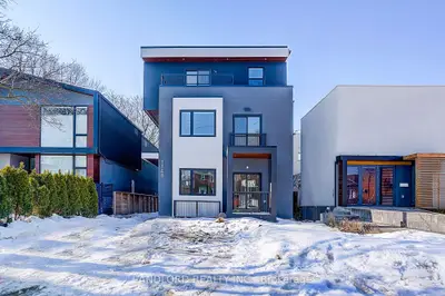 Fourplex in Toronto