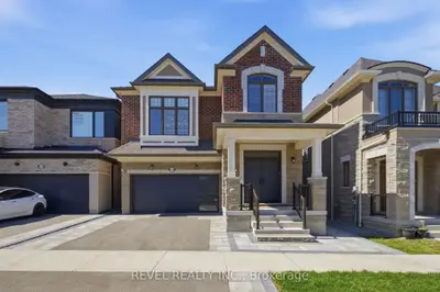 Detached in Pickering