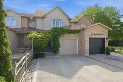 Att/Row/Townhouse in Clarington