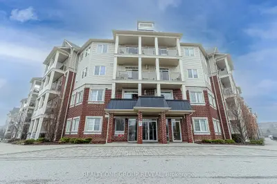 Condo Apartment in Clarington