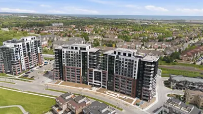 Condo Apartment in Clarington