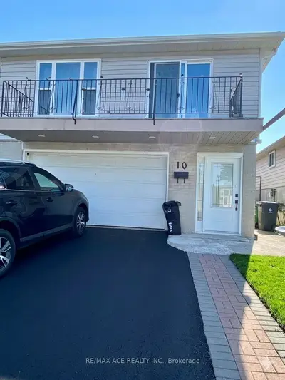 10 Parkdene Court, Toronto, On M1w 2j3