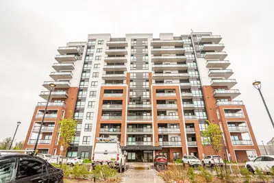 Condo Apartment in Clarington