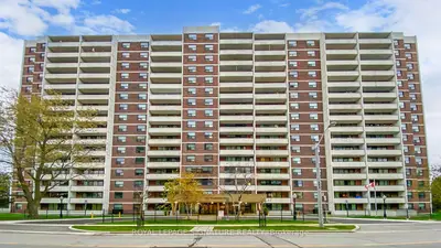 Condo Apartment in Toronto