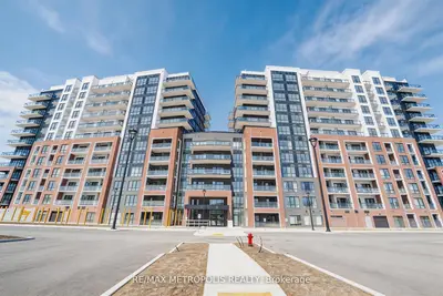 Condo Apartment in Clarington