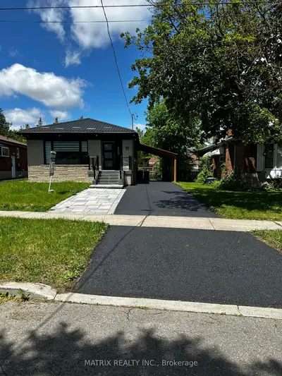 11 Chandler Drive, Toronto, On M1g 1z1