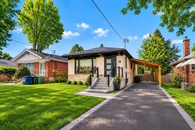 11 Chandler Drive, Toronto, On M1g 1z1