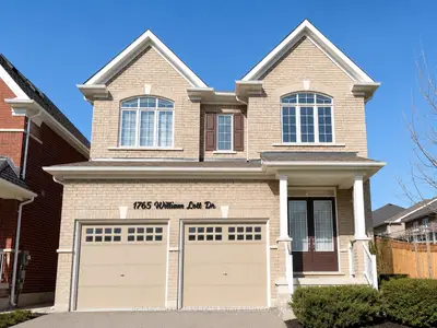 Detached in Oshawa