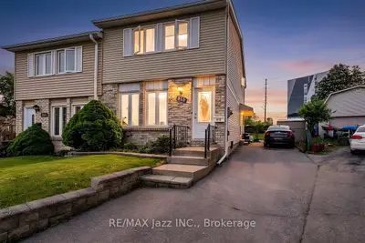 Semi-Detached in Oshawa