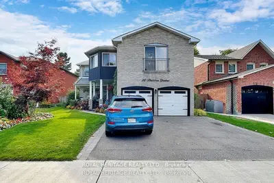 Upper Level in Toronto