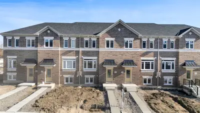 Att/Row/Townhouse in Clarington