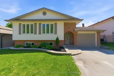 Detached in Scugog