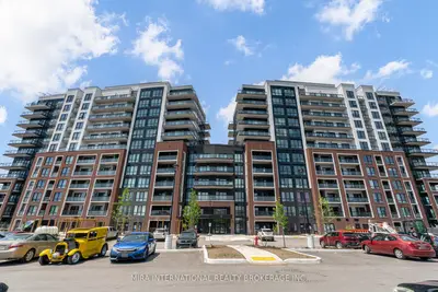 Condo Apartment in Clarington