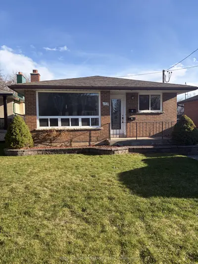 Detached in Oshawa