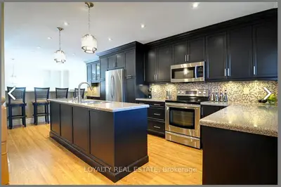 Condo Townhouse in Whitby