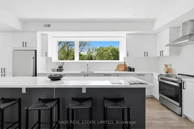 Condo Townhouse in Toronto