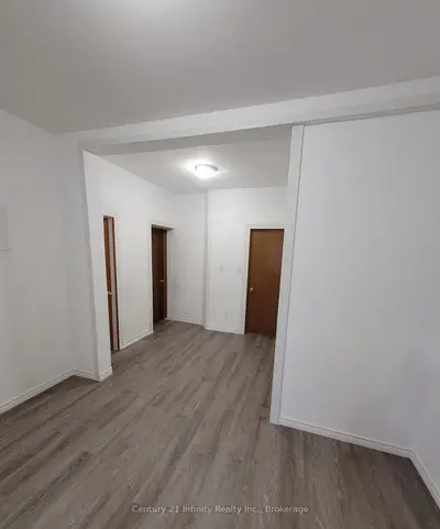 555 Ritson Road S B, Oshawa, On L1h 5k6