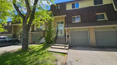 Condo Townhouse in Toronto