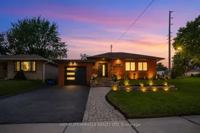 Detached in Oshawa