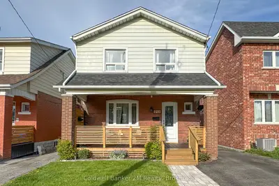 Detached in Oshawa
